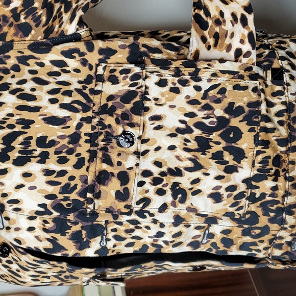 LulaRoe Kenny Denim Trucker Jacket Limited Edition Animal Print - Picture 3 of 16